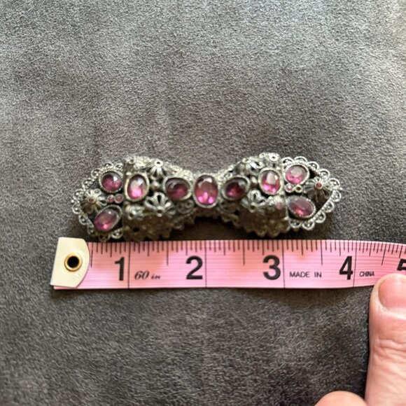 Vintage Silver-Tone Brooch With Pink Gemstones & Intricate Filigree Design - Picture 3 of 4